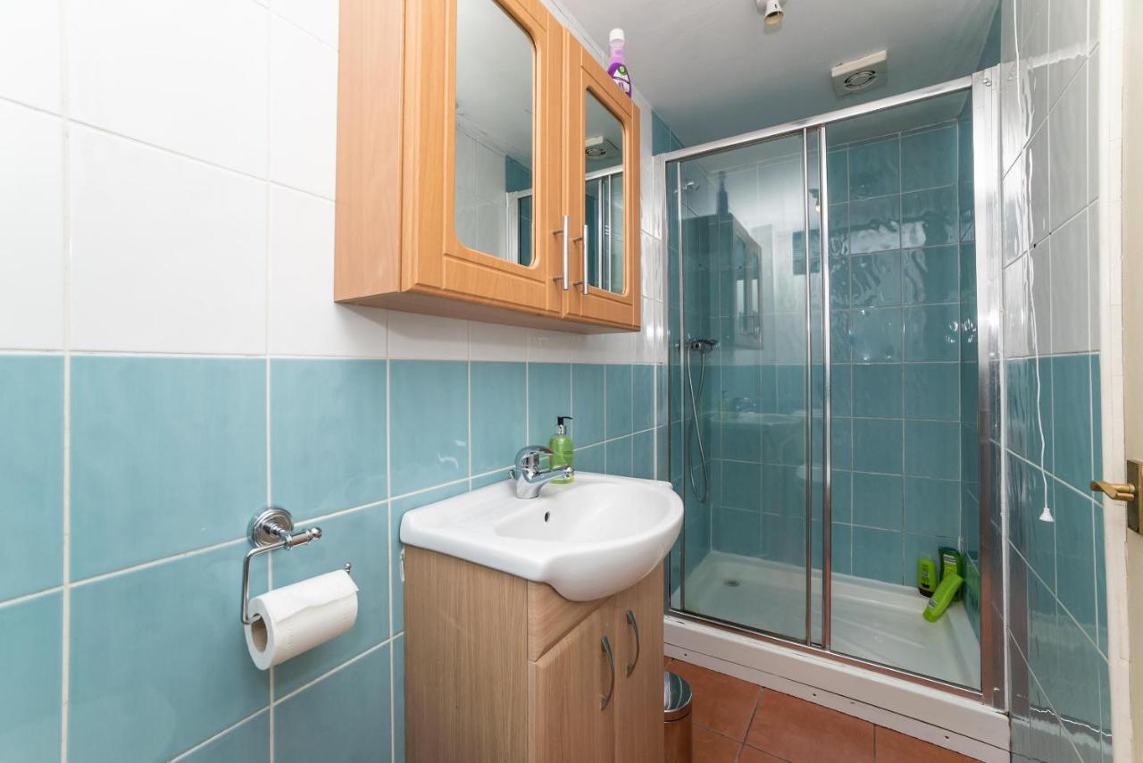 סאות' שילדס Beautiful Marine Park 2 Bedroom Apartment מראה חיצוני תמונה